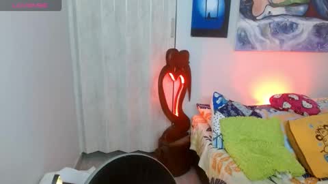 Snapshot of goddessnahi chatting on 10.17.25 Naih Reyes online show from 10.17.25