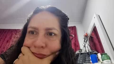 Snapshot of goddessnahi chatting on 10.26.25 Naih Reyes online show from 10.26.25