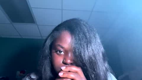 goddessnyia online show from 10.24.25