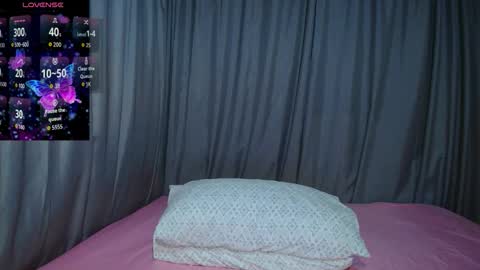 Snapshot of goddessoffury00 chatting on 10.23.25 Layla Salvardor online show from 10.23.25