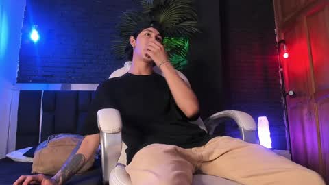 HUAN online show from 01.18.25