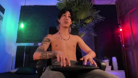 HUAN online show from 03.03.25