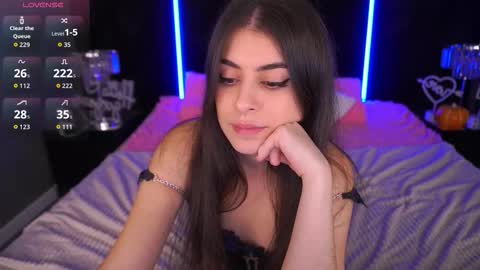 Snapshot of goldbabys chatting on 11.13.25 GoldBabyS online show from 11.13.25