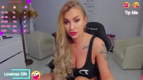 Nicole.. online show from 03.26.26