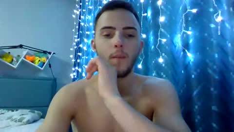 Snapshot of golden_boyyy21 chatting on 01.11.25 Golden boyyy21 online show from 01.11.25