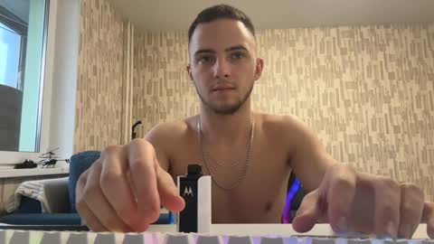 Snapshot of golden_boyyy21 chatting on 02.01.25 Golden boyyy21 online show from 02.01.25