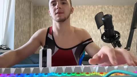 Snapshot of golden_boyyy21 chatting on 02.21.25 Golden boyyy21 online show from 02.21.25