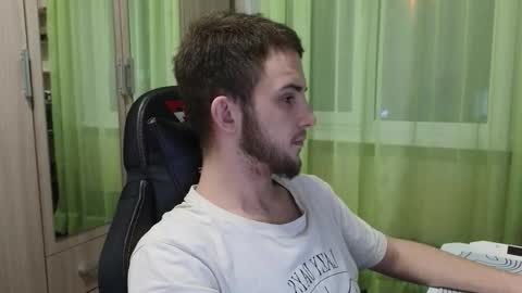 Golden boyyy21 online show from 12.19.25