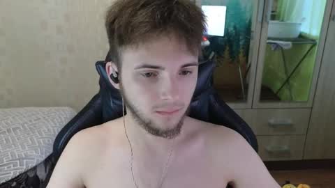 Golden boyyy21 online show from 04.13.26