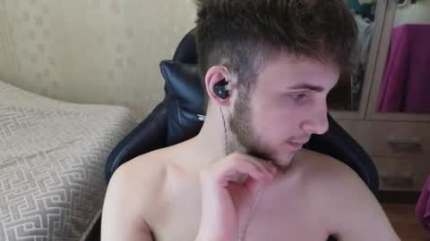 Golden boyyy21 online show from 04.15.26