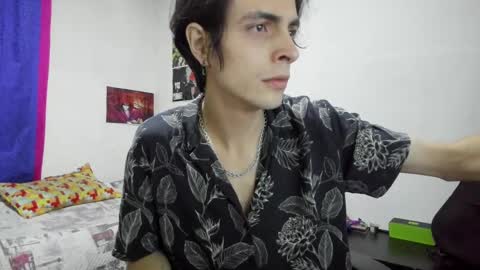 Snapshot of golden_ryan chatting on 10.13.25 Jmmmm online show from 10.13.25