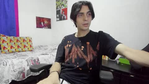 Snapshot of golden_ryan chatting on 10.17.25 Jmmmm online show from 10.17.25