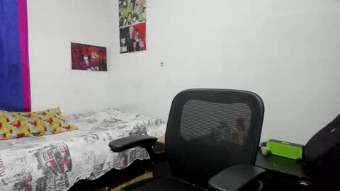 Snapshot of golden_ryan chatting on 10.20.25 Jmmmm online show from 10.20.25