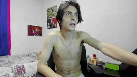 Snapshot of golden_ryan chatting on 10.22.25 Jmmmm online show from 10.22.25