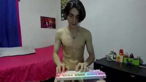 Snapshot of golden_ryan chatting on 10.31.25 Jmmmm online show from 10.31.25