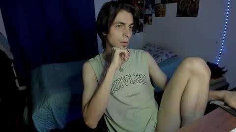 Snapshot of golden_ryan chatting on 05.05.26 Jmmmm online show from 05.05.26