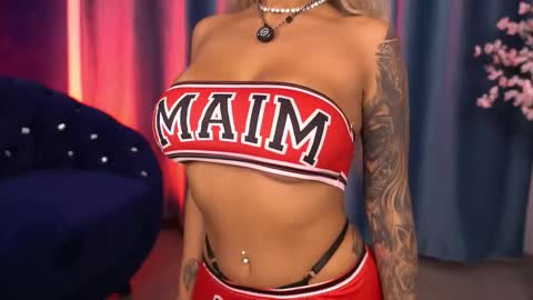 GoldenAmberX online show from 11.22.25