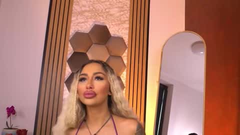 GoldenAmberX online show from 02.13.26