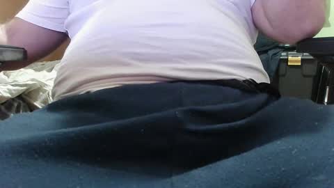 Snapshot of goldenboy_69_69 chatting on 01.11.26 GoldenBoy69 online show from 01.11.26