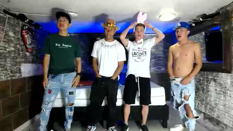 GOLDENJOI online show from 10.31.25