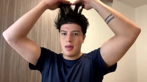 goldenknight33 online show from 10.12.25