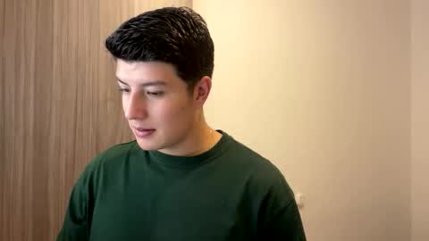 goldenknight33 online show from 10.28.25