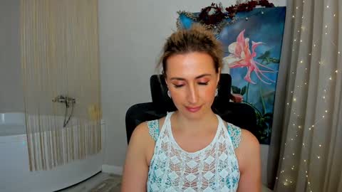 Olivia online show from 12.30.24