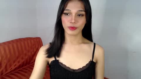 Lily is Gold online show from 02.03.25