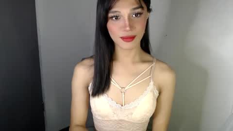 Lily is Gold online show from 03.02.25