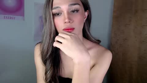 Lily is Gold online show from 03.09.25