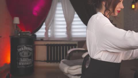 Anna online show from 03.17.26