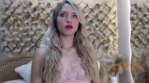 goldenmusee online show from 01.14.26