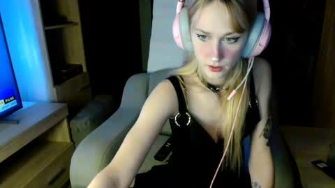 GoldieHanny online show from 02.21.25