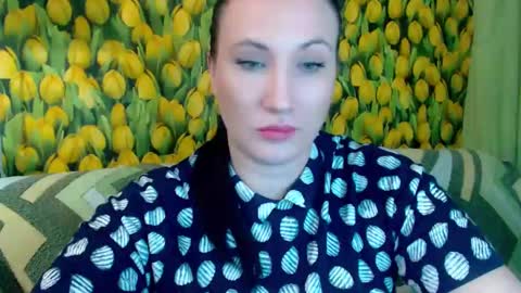 goldmoonn online show from 02.18.25