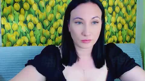 Snapshot of goldmoonn chatting on 05.31.26 goldmoonn online show from 05.31.26