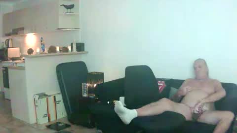 Snapshot of goldyguy011 chatting on 06.05.26 goldyguy011 online show from 06.05.26