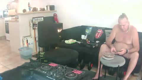 Snapshot of goldyguy011 chatting on 06.13.26 goldyguy011 online show from 06.13.26