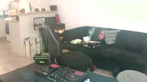 Snapshot of goldyguy011 chatting on 06.14.26 goldyguy011 online show from 06.14.26