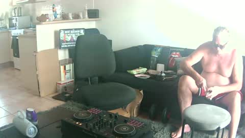 Snapshot of goldyguy011 chatting on 06.17.26 goldyguy011 online show from 06.17.26