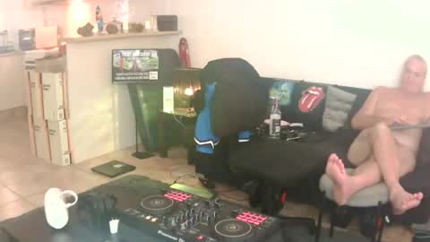 Snapshot of goldyguy011 chatting on 06.22.26 goldyguy011 online show from 06.22.26