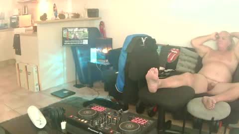 Snapshot of goldyguy011 chatting on 06.24.26 goldyguy011 online show from 06.24.26