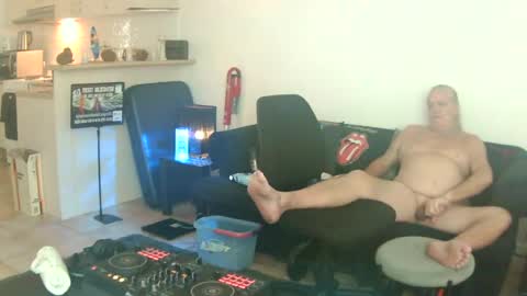 Snapshot of goldyguy011 chatting on 07.01.26 goldyguy011 online show from 07.01.26