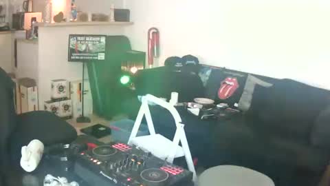 Snapshot of goldyguy011 chatting on 07.22.26 goldyguy011 online show from 07.22.26