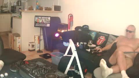 Snapshot of goldyguy011 chatting on 07.24.26 goldyguy011 online show from 07.24.26