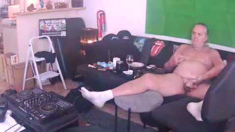 Snapshot of goldyguy011 chatting on 07.29.26 goldyguy011 online show from 07.29.26