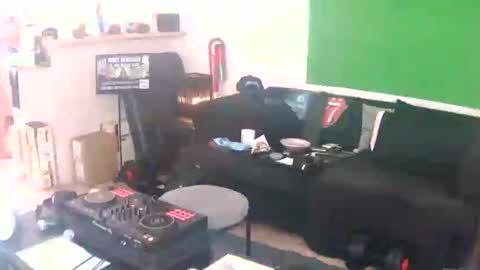 Snapshot of goldyguy011 chatting on 07.31.26 goldyguy011 online show from 07.31.26