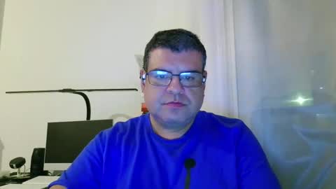 gomezgonz5 online show from 09.18.25