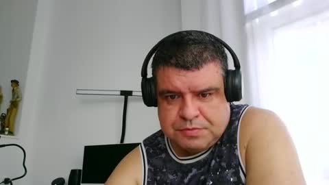 gomezgonz5 online show from 09.21.25