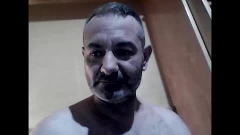 Snapshot of gonzalobilbaogon chatting on 01.26.25 gonzalo online show from 01.26.25