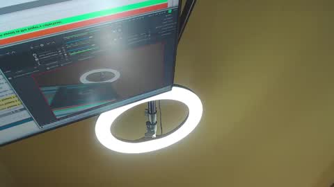 Elizabeth Effie online show from 01.01.25